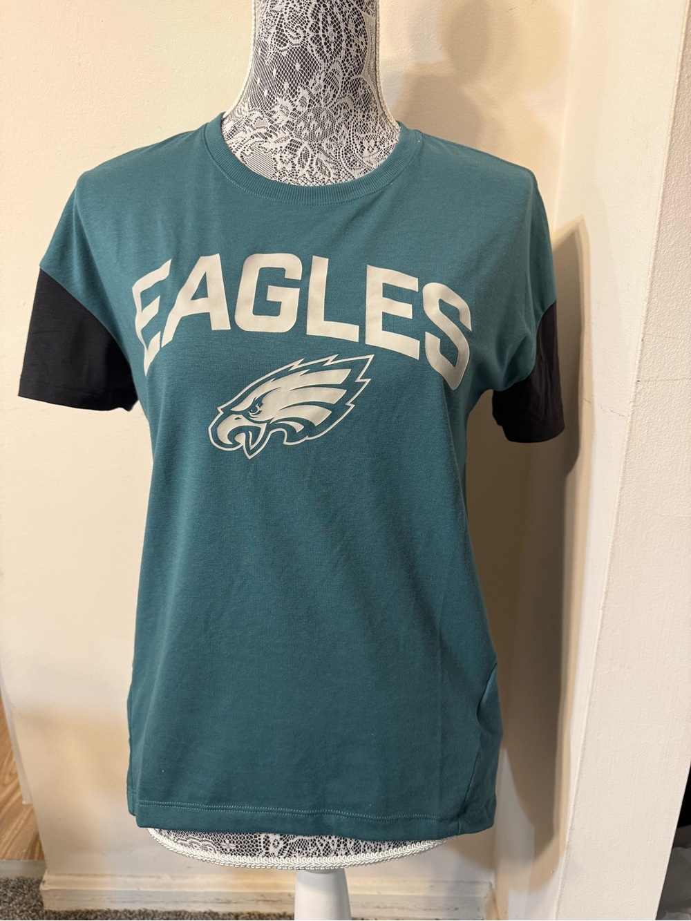 Nike Philadelphia Eagles Dri-fit Color Block green T-shirt Men’s Size Small